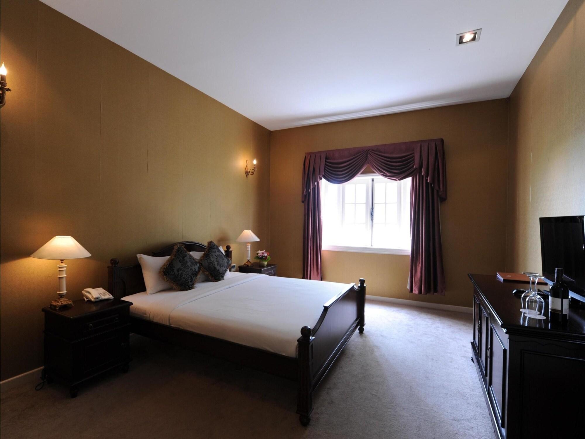 Toki Saigon And 3* TP. Hồ Chí Minh