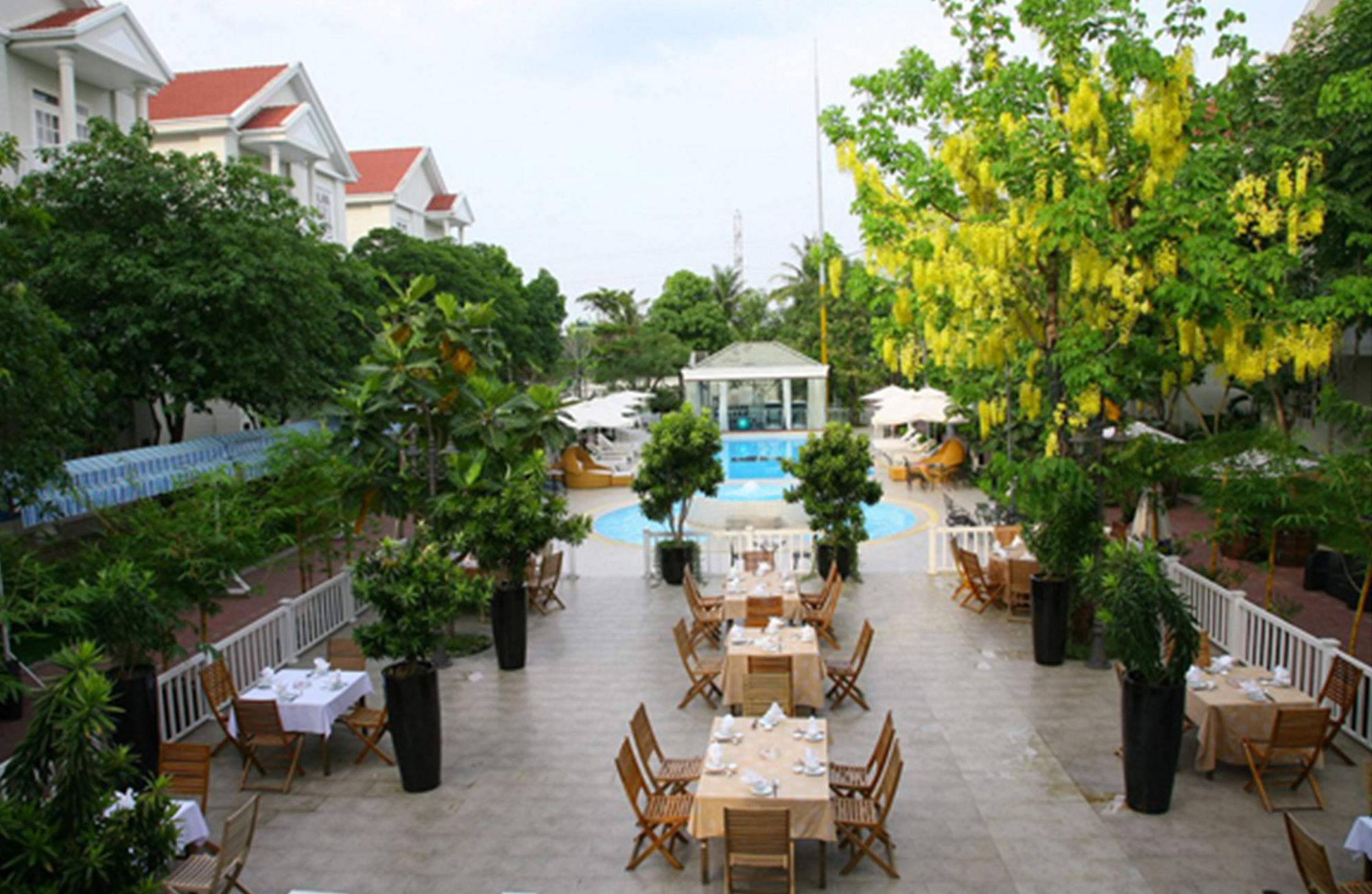 Toki Saigon And Khách sạn 3*