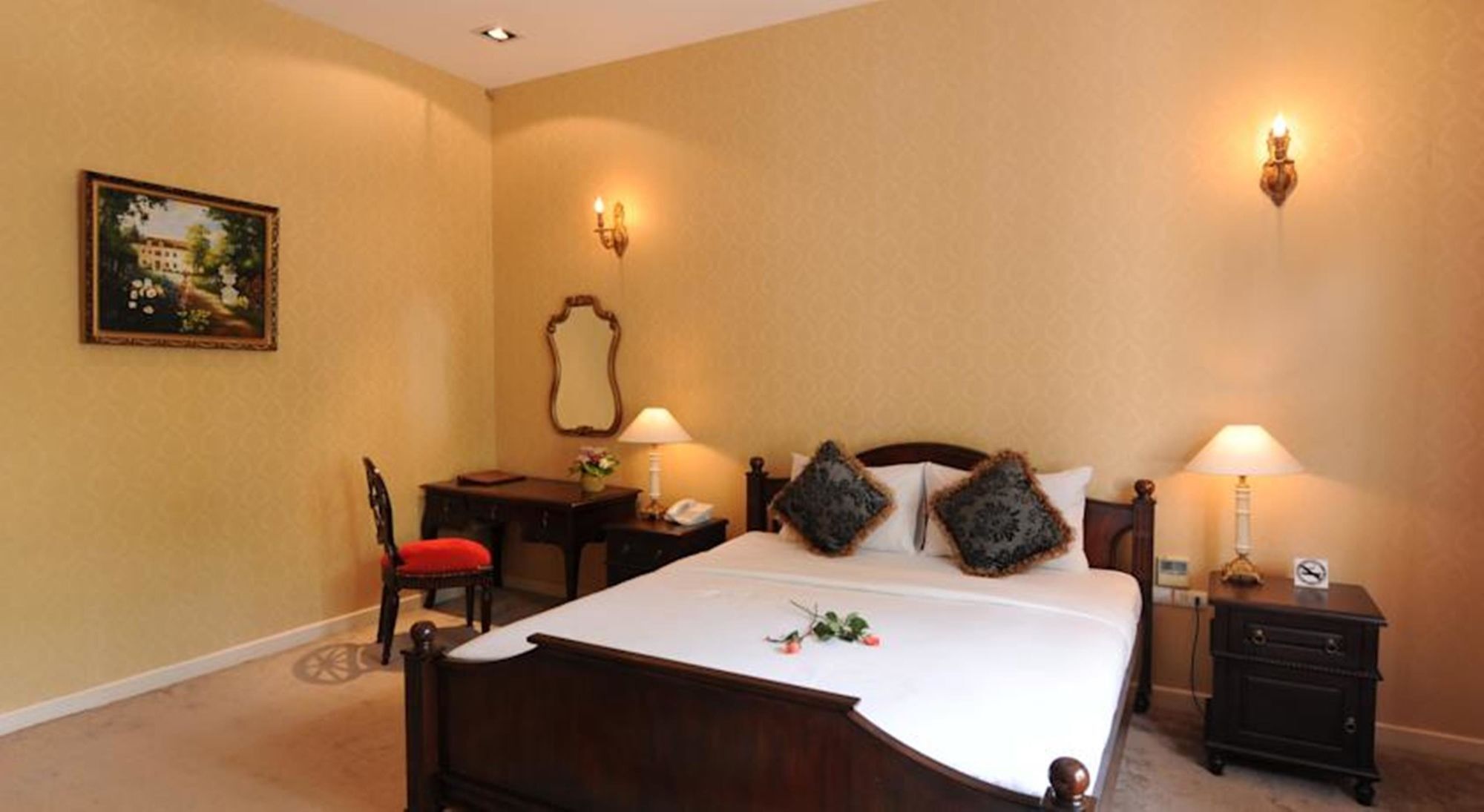 Hotel Toki Saigon And