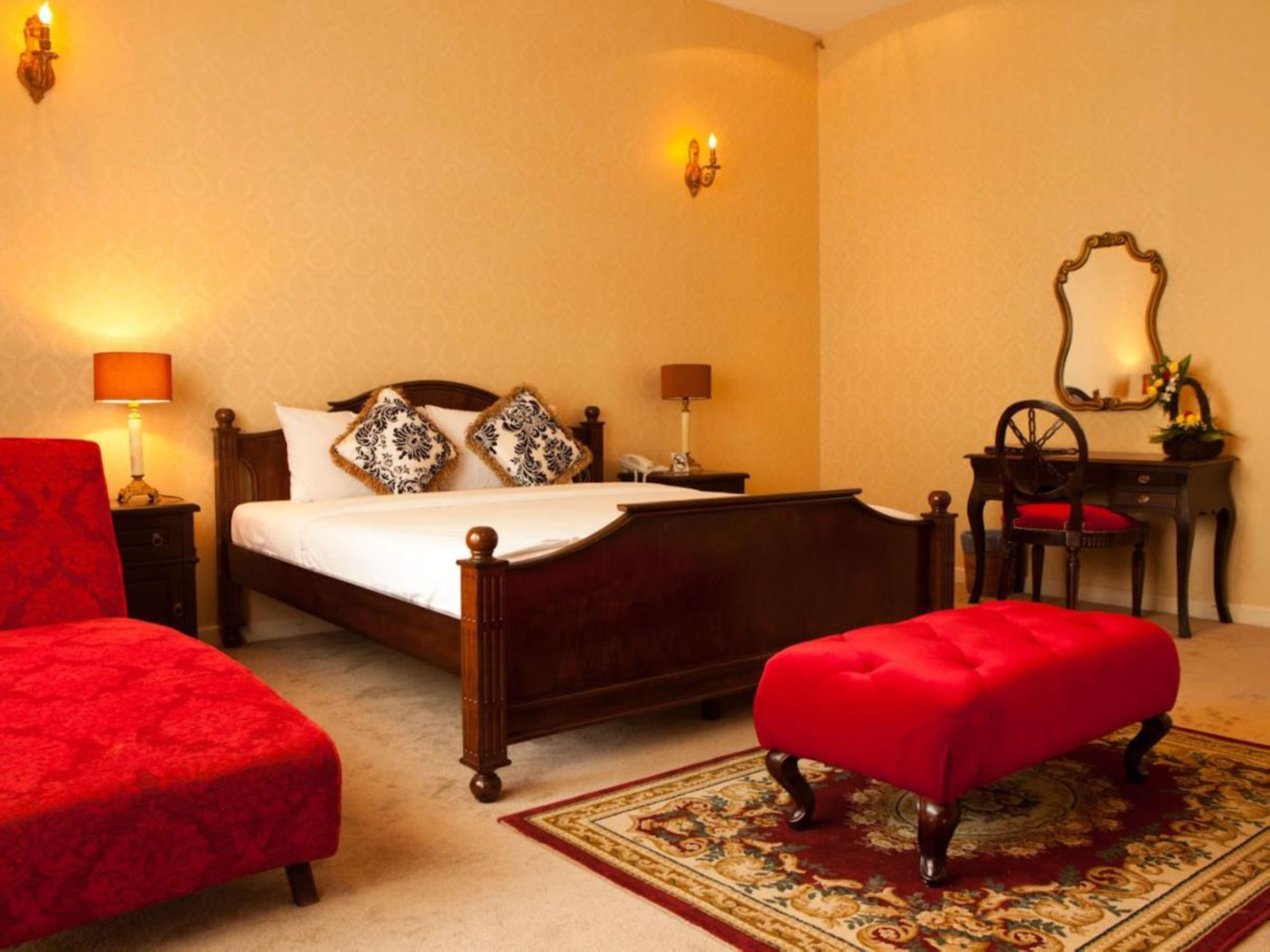Toki Saigon And Hotel 3*