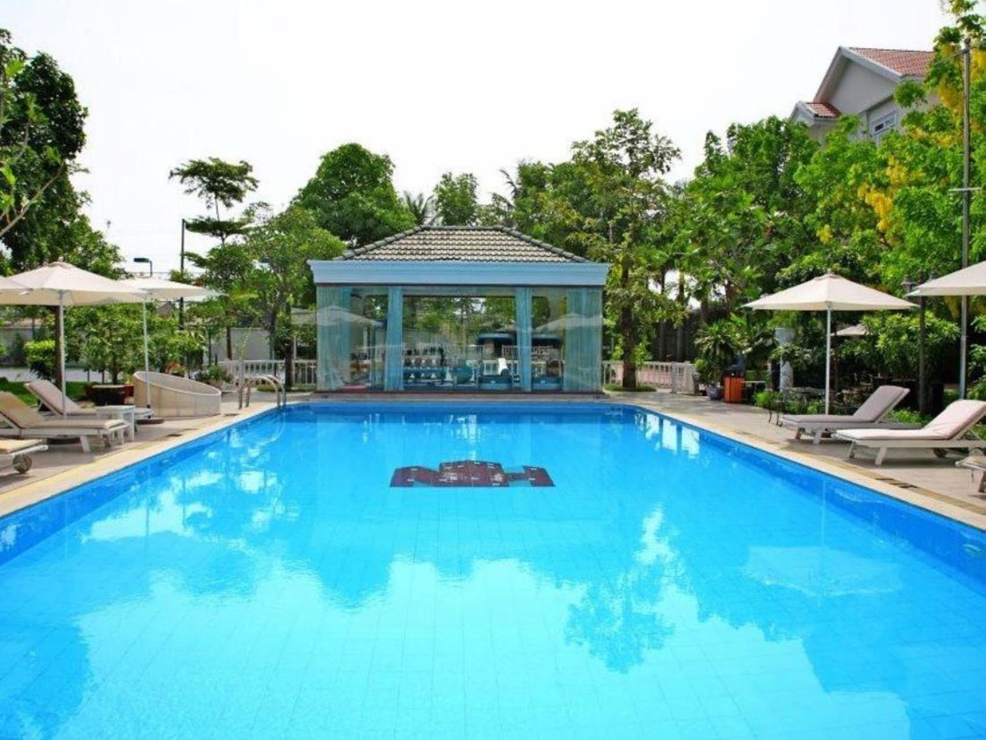 Hotel Toki Saigon And